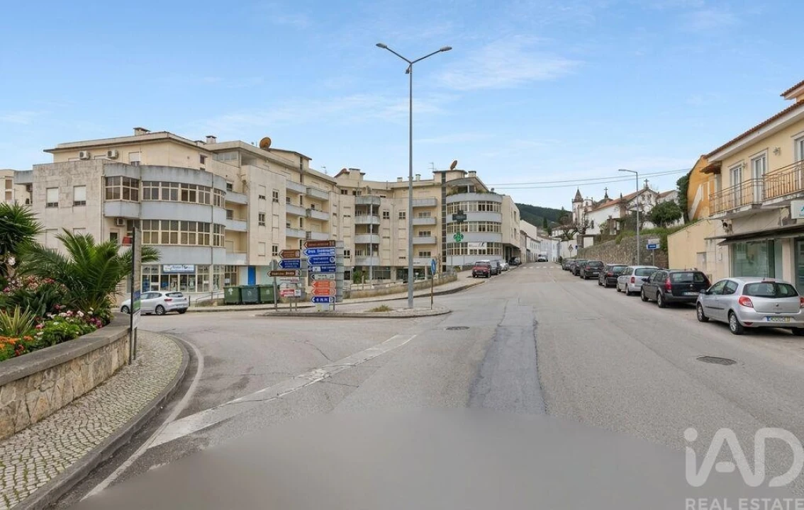 Loja para Venda em Miranda do Corvo Foto 1
