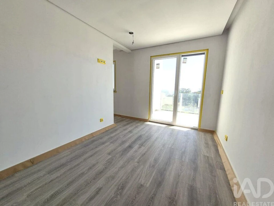 Apartamento T2 para Venda em Palmela Foto 10