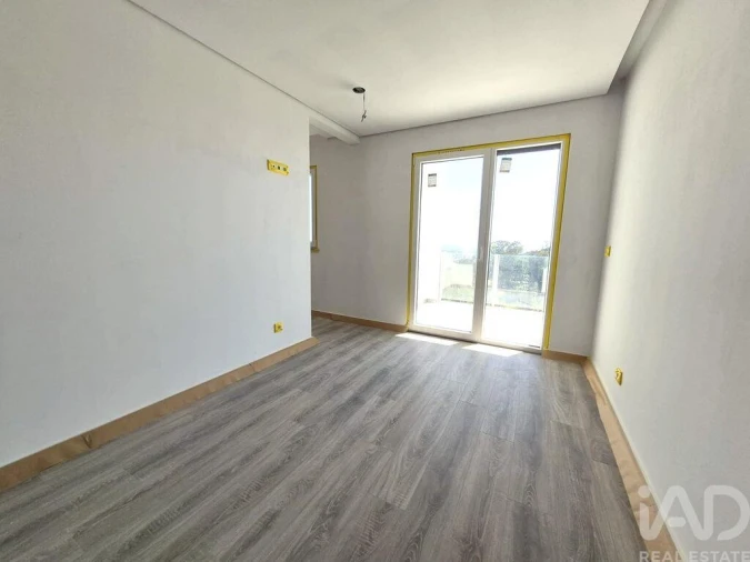 Apartamento T2 para Venda em Palmela Foto 10