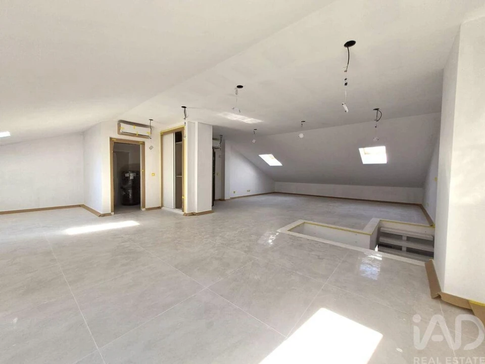Apartamento T2 para Venda em Palmela Foto 15