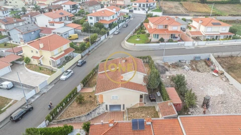 Moradia T3 para Venda em Ribeirão