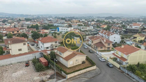 Moradia T3 para Venda em Ribeirão