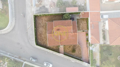 Moradia T3 para Venda em Ribeirão