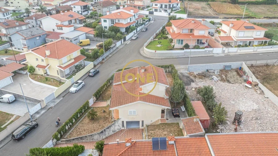 Moradia T3 para Venda em Ribeirão Foto 3