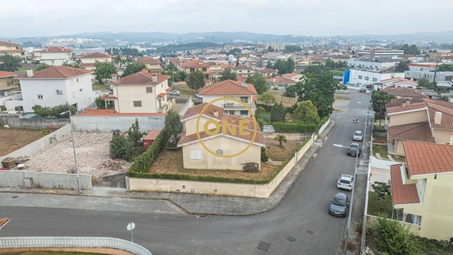 Moradia T3 para Venda em Ribeirão Foto 6