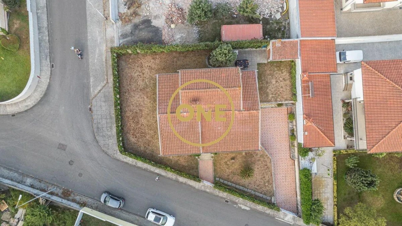 Moradia T3 para Venda em Ribeirão Foto 2