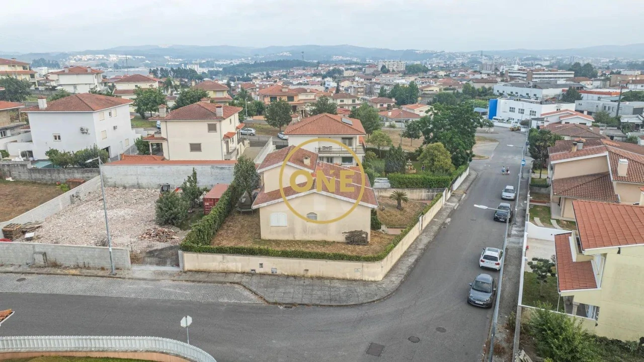 Moradia T3 para Venda em Ribeirão Foto 6