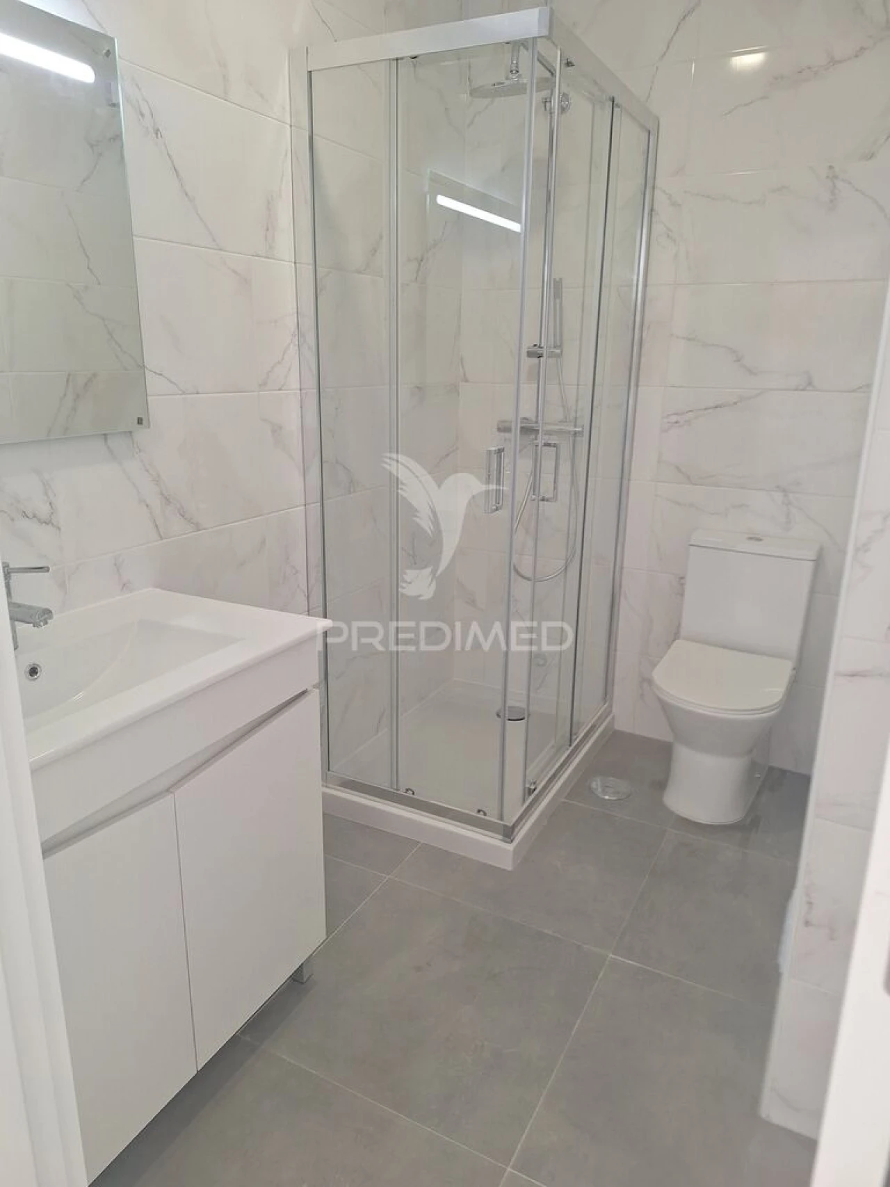Apartamento T3 para Venda em Massamá e Monte Abraão Foto 15
