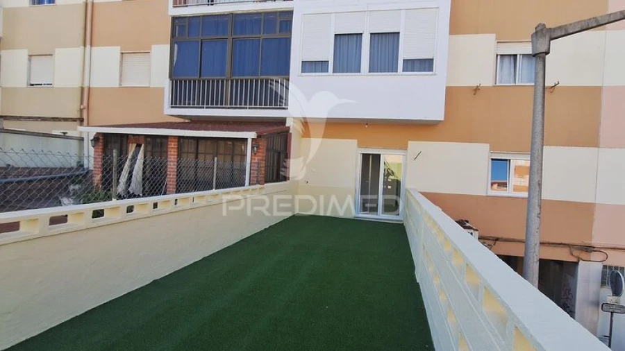 Apartamento T3 para Venda em Massamá e Monte Abraão