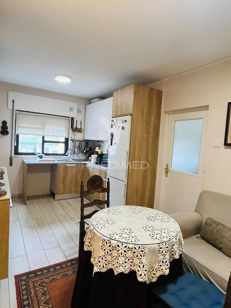 Apartamento T4 para Venda em Avelãs de Ambom e Rocamondo Foto 2