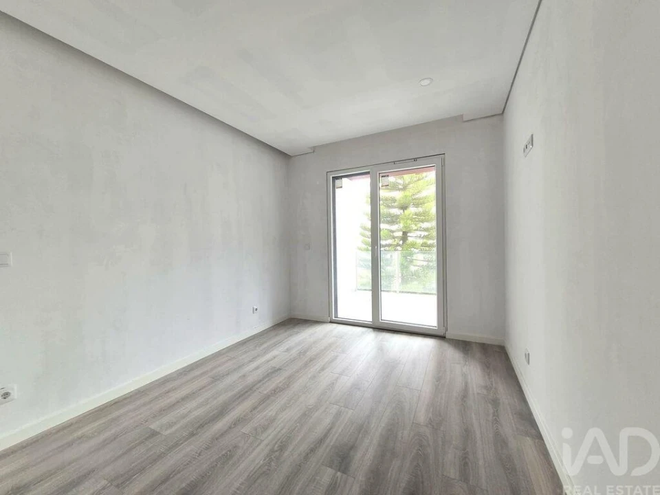 Apartamento T3 para Venda em Palmela Foto 5