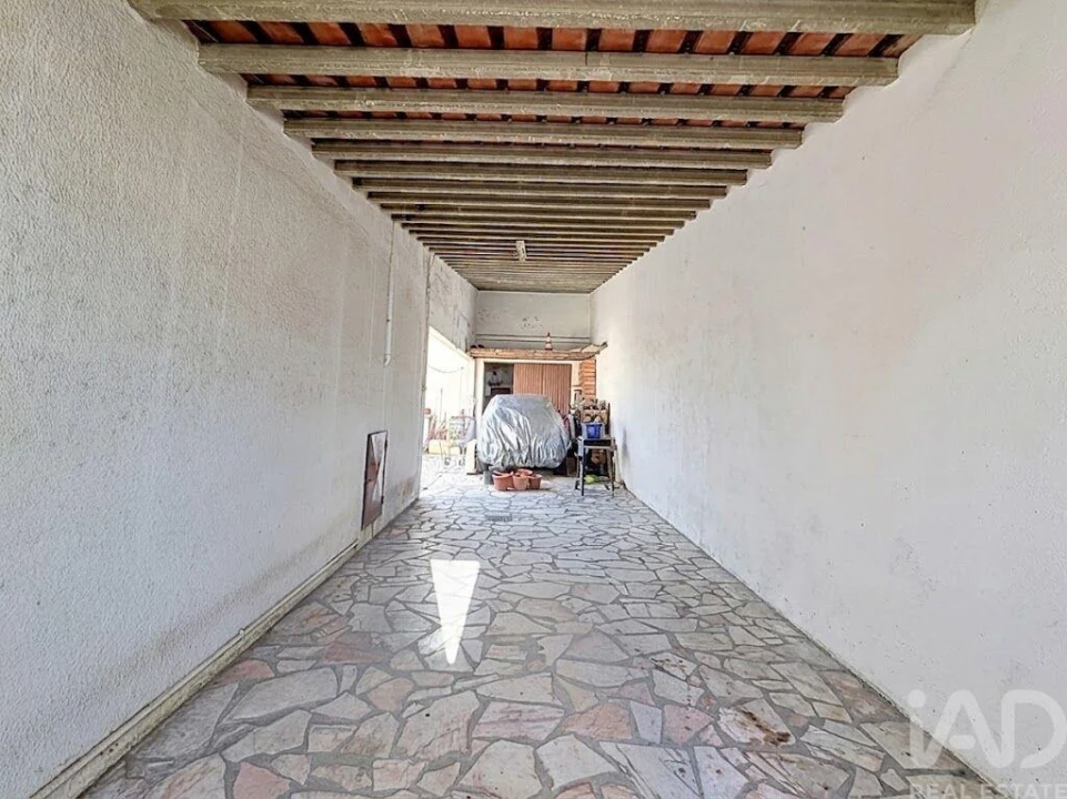 Moradia T4 para Venda em Fernao Ferro Foto 31