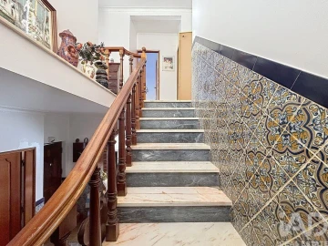 Moradia T4 para Venda em Fernao Ferro