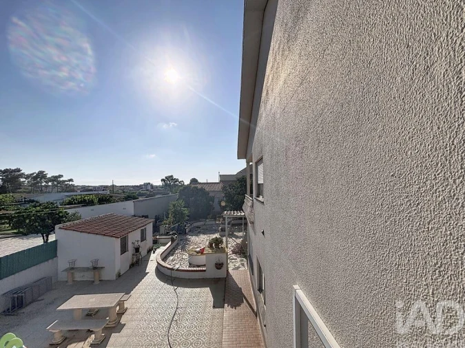 Moradia T4 para Venda em Fernao Ferro Foto 28