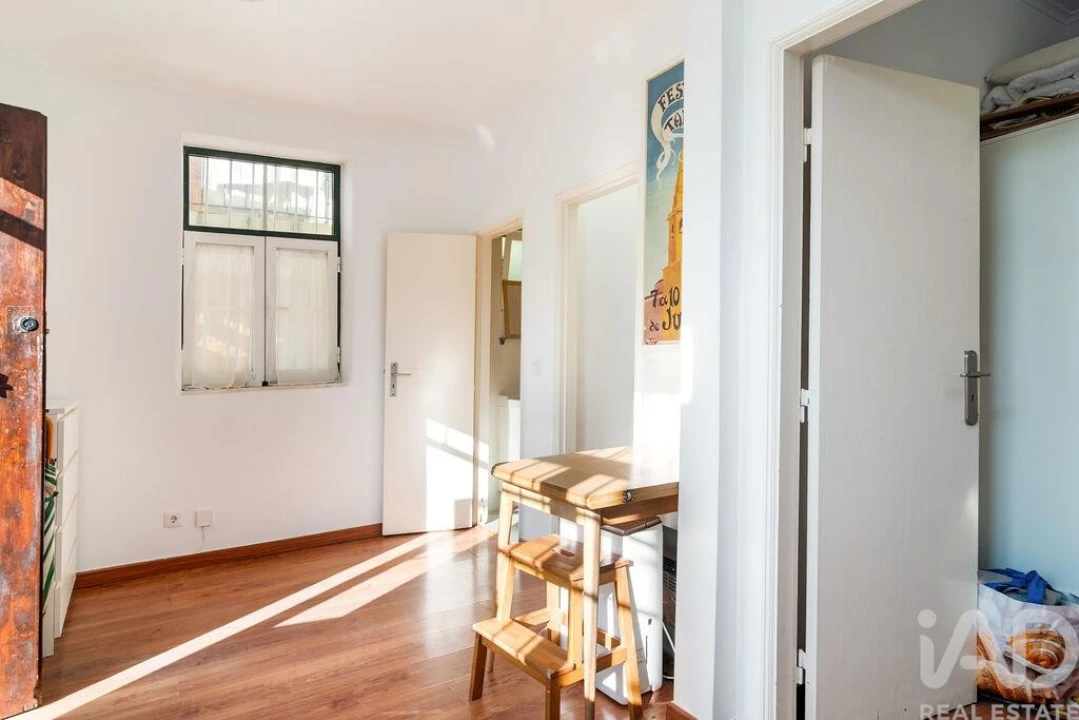 Apartamento T1 para Venda em Arroios Foto 6