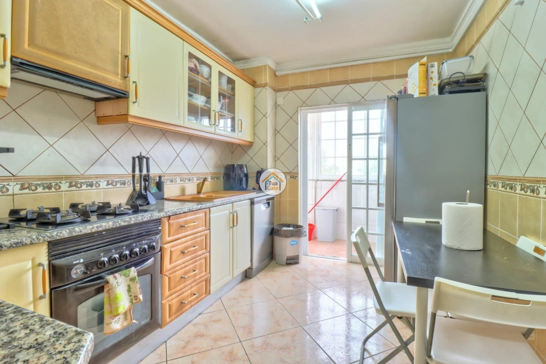 Apartamento T2 para Venda em Olhão Foto 1