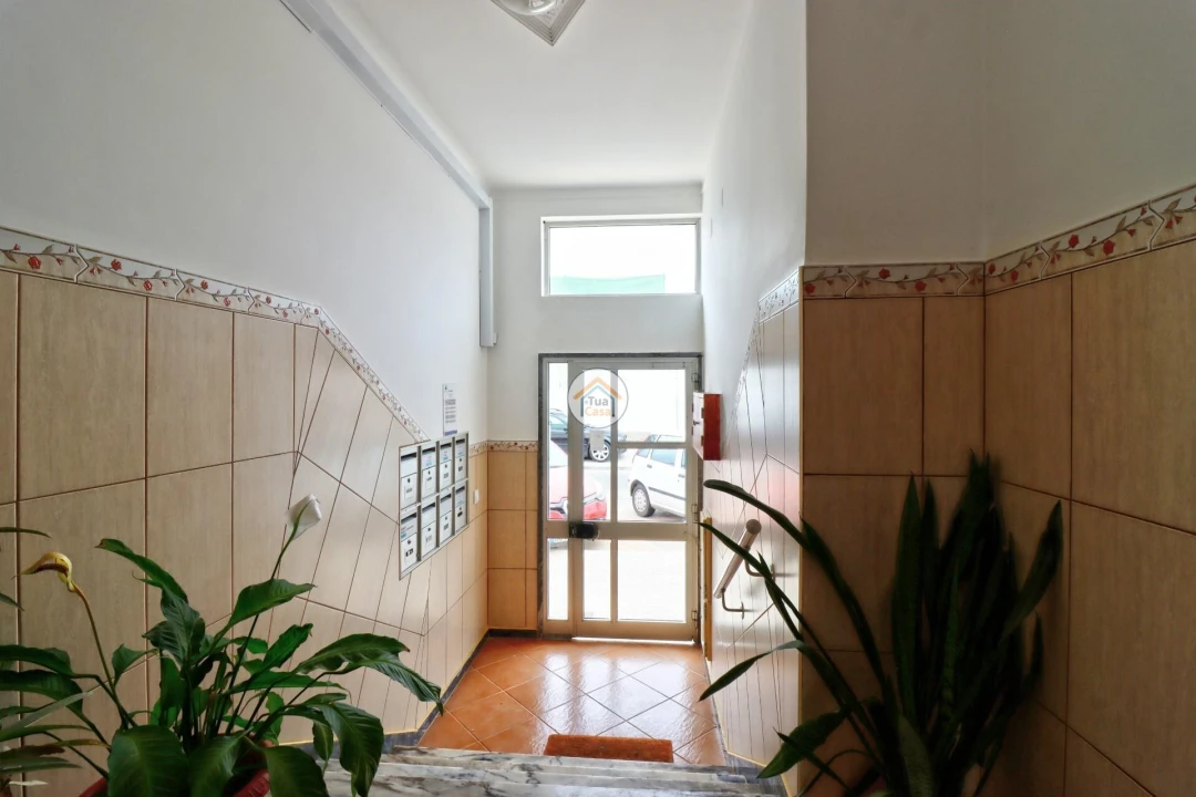 Apartamento T2 para Venda em Olhão Foto 15