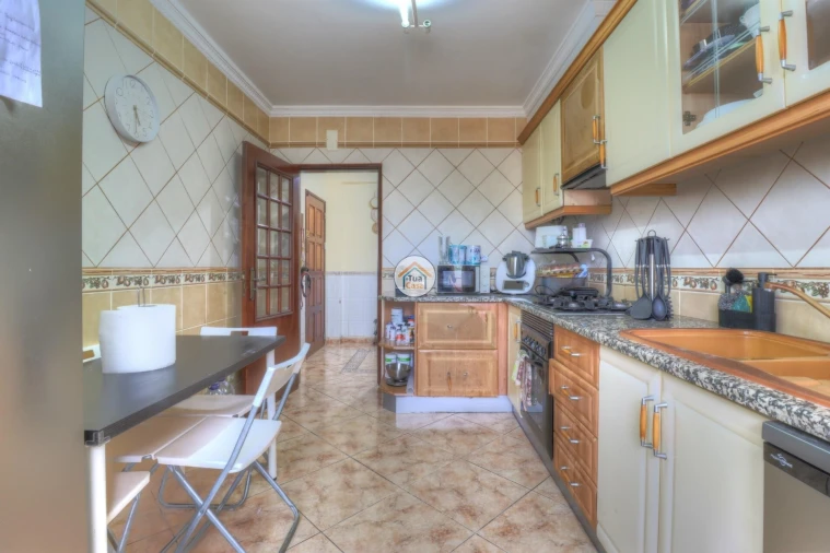Apartamento T2 para Venda em Olhão Foto 2