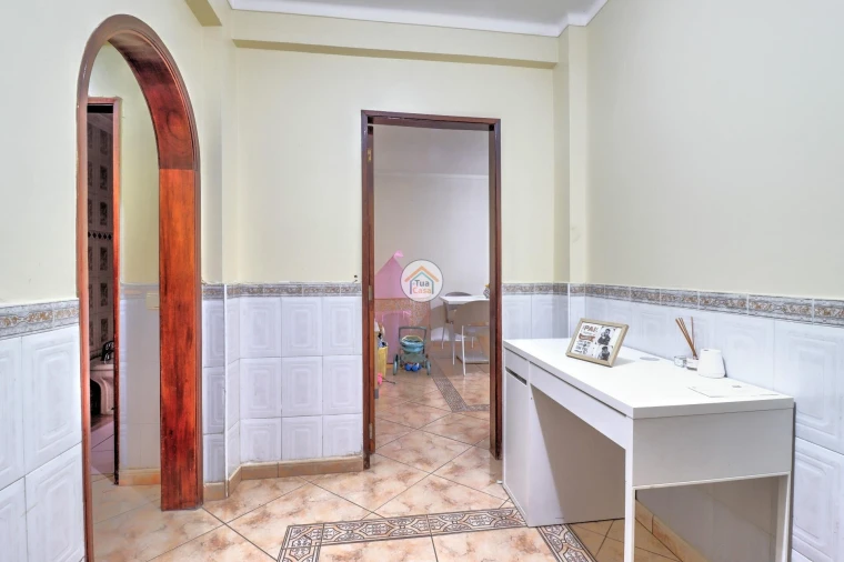 Apartamento T2 para Venda em Olhão Foto 5