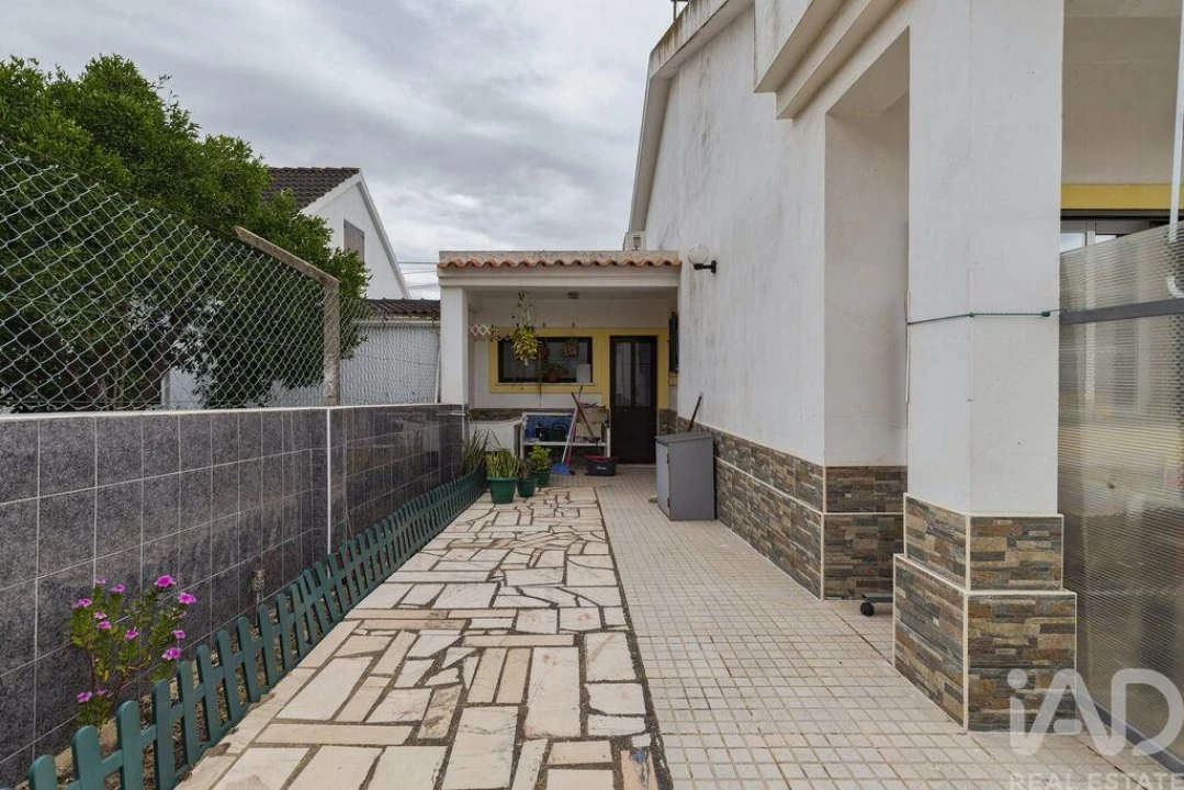Moradia T3 para Venda em Fernao Ferro Foto 21