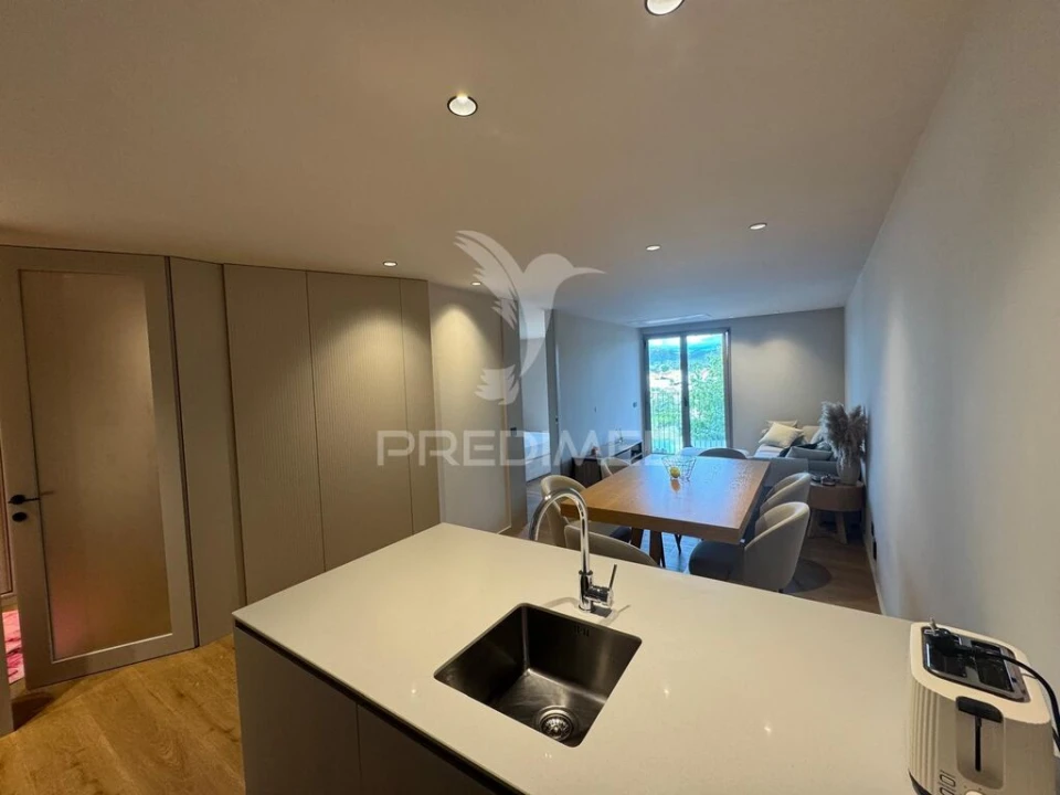 Apartamento T1 para Venda em Caldelas Foto 3