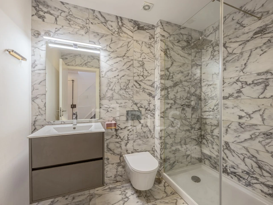 Apartamento T3 para Venda em São Vicente Foto 6