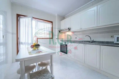 Apartamento T2 para Venda em Gondomar (São Cosme), Valbom e Jovim
