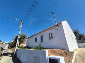 Moradia T3 para Venda em Abrantes (São Vicente e São João) e Alferrarede