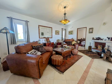 Moradia T4 para Venda em Loule (São Clemente)