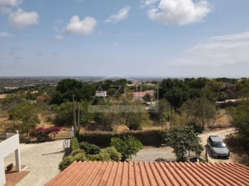 Moradia T3 para Venda em Loule (São Clemente)