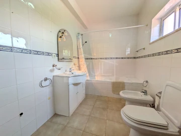 Moradia T3 para Venda em Loule (São Clemente)