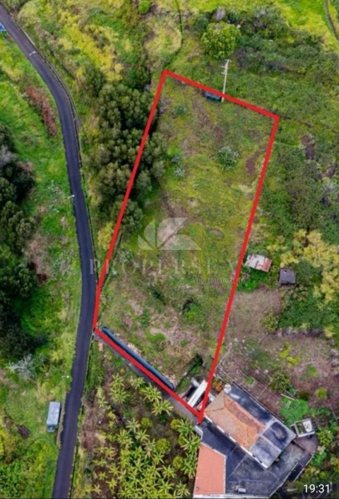 Terreno para Venda em Santa Cruz