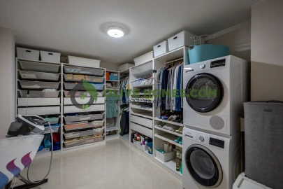 Moradia T4 para Venda em Quarteira
