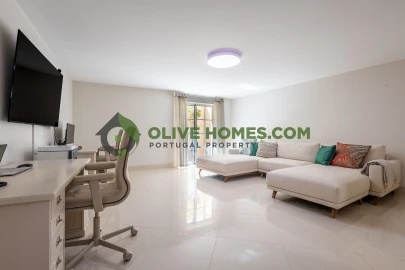 Moradia T4 para Venda em Quarteira