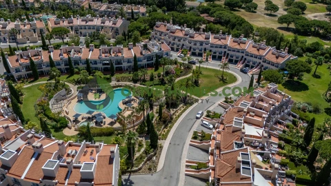 Moradia T4 para Venda em Quarteira