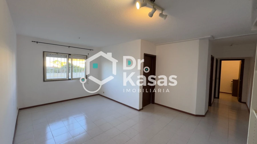 Apartamento T1 para Venda em Santo Antonio da Charneca Foto 8