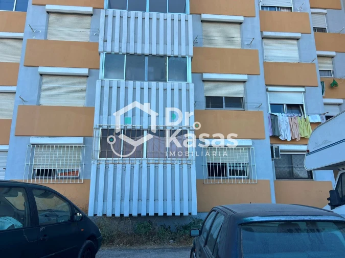 Apartamento T1 para Venda em Santo Antonio da Charneca Foto 26
