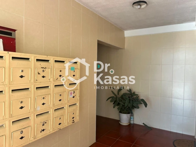 Apartamento T1 para Venda em Santo Antonio da Charneca Foto 27