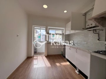 Apartamento T3 para Arrendamento em Alto do Seixalinho, Santo André e Verderena