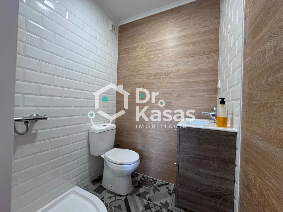 Apartamento T3 para Arrendamento em Alto do Seixalinho, Santo André e Verderena Foto 20