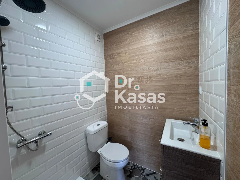 Apartamento T3 para Arrendamento em Alto do Seixalinho, Santo André e Verderena Foto 21