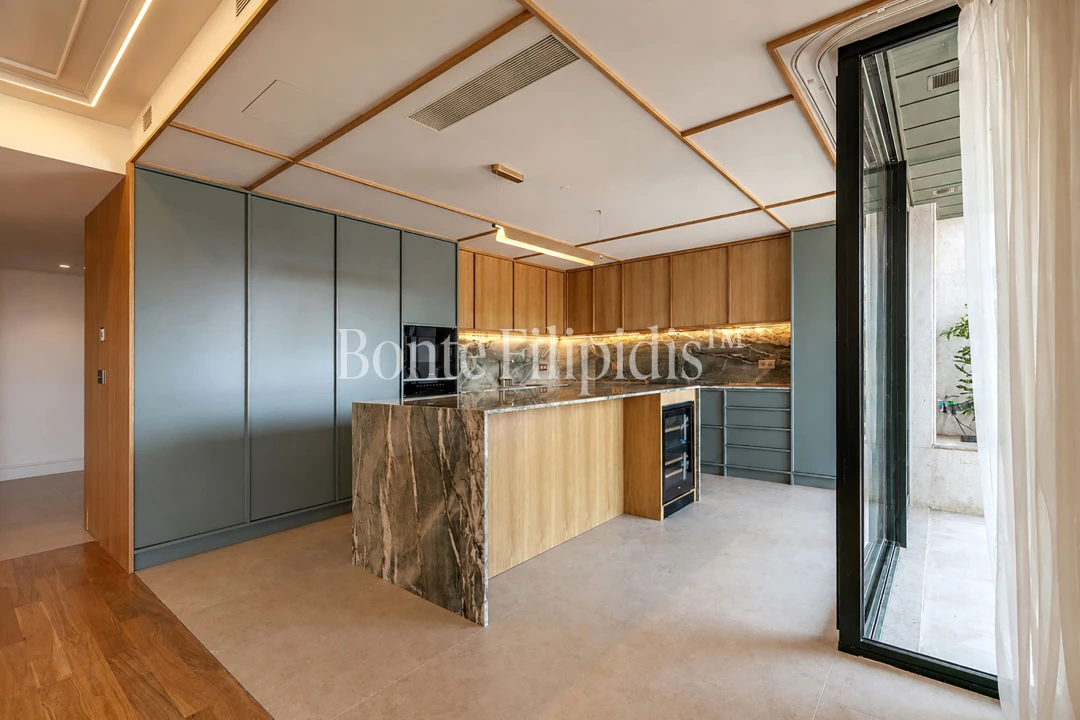 Apartamento T4 para Venda em Santo António Foto 9