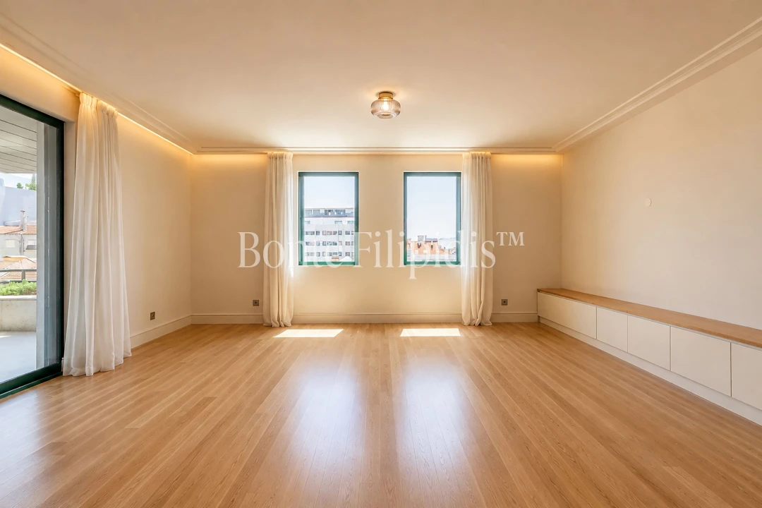Apartamento T4 para Venda em Santo António Foto 5