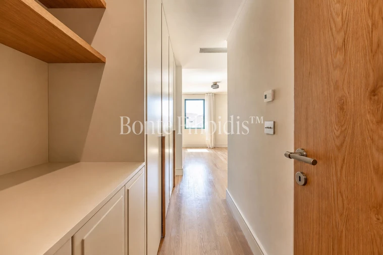 Apartamento T4 para Venda em Santo António Foto 37