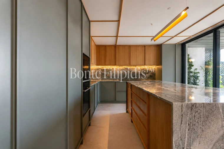 Apartamento T4 para Venda em Santo António Foto 10