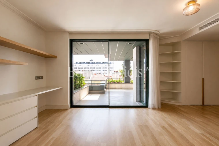 Apartamento T4 para Venda em Santo António Foto 48