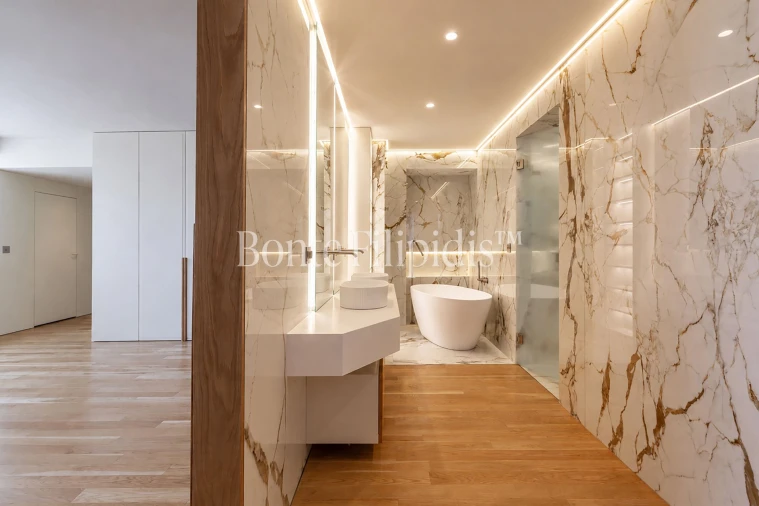Apartamento T4 para Venda em Santo António Foto 27