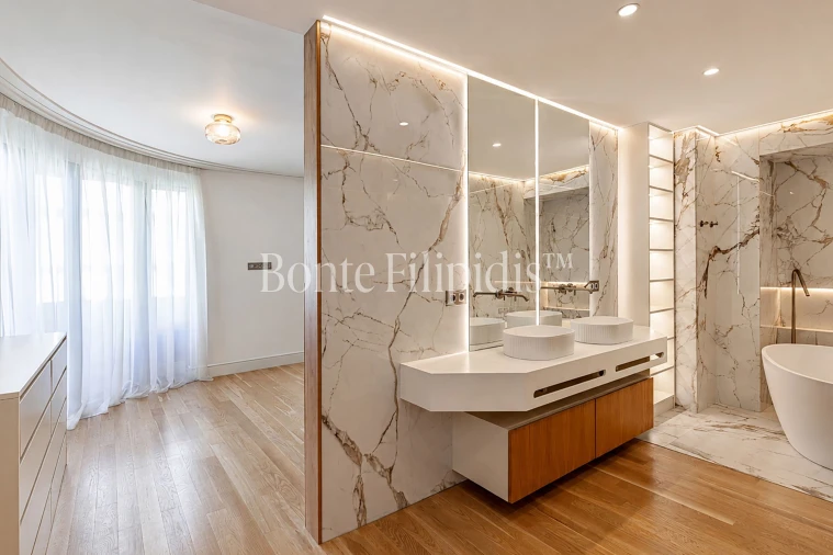 Apartamento T4 para Venda em Santo António Foto 26