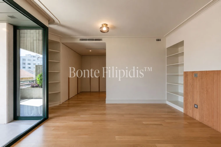 Apartamento T4 para Venda em Santo António Foto 49