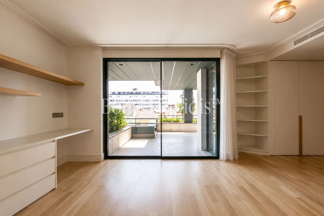 Apartamento T4 para Venda em Santo António Foto 48
